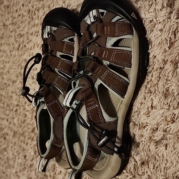 Keen H2 sandals sz 8.5 - Picture 4 of 7